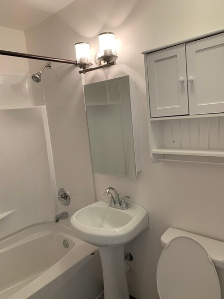 Building Photo - 2719 8th Ave N