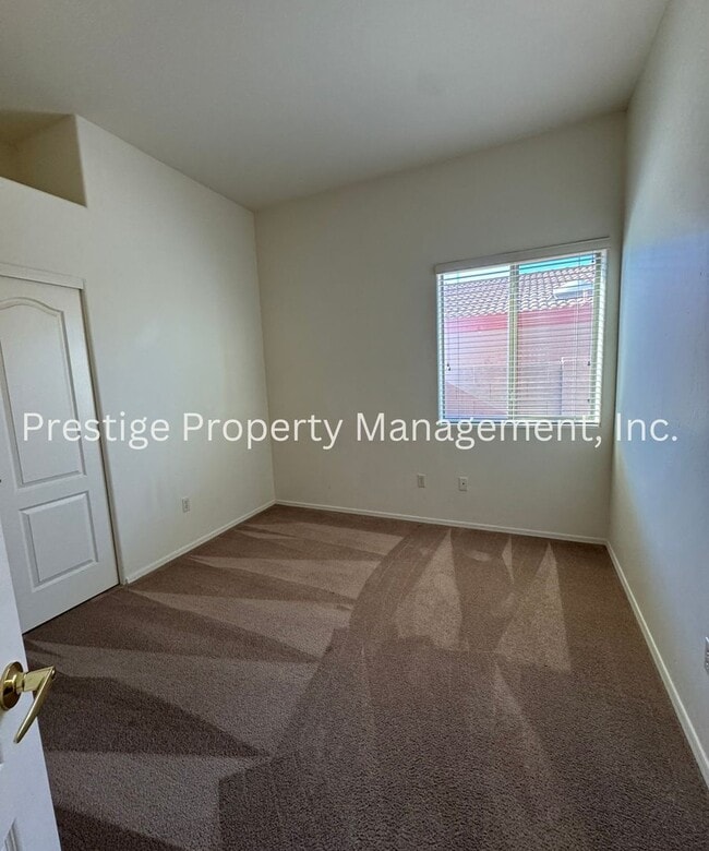 Building Photo - 3/2 Spacious Vail Home, Must See!