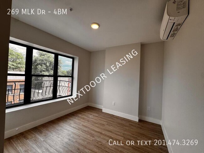 Building Photo - 269 MLK Dr-4BM
