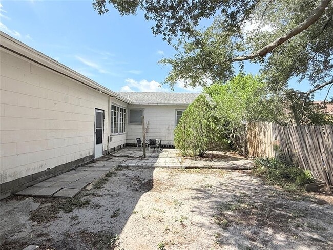 Building Photo - 4935 Emerson Ave S