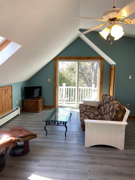 Building Photo - 245 Granite St