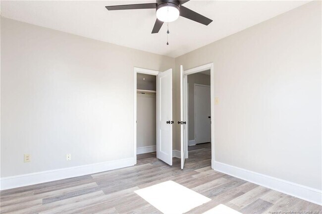 Building Photo - 6341 Cliffdale Rd