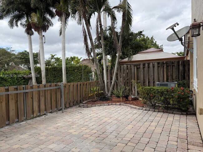 Building Photo - 3972 SW 149th Pl