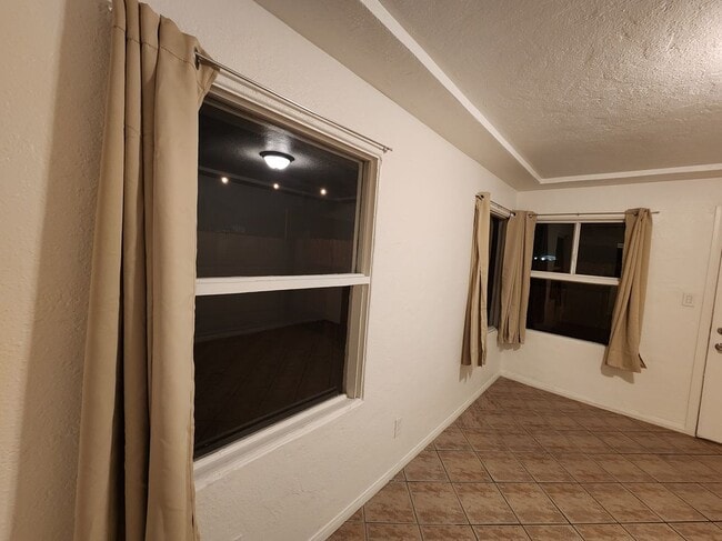 Building Photo - 2274 Kearney Ave