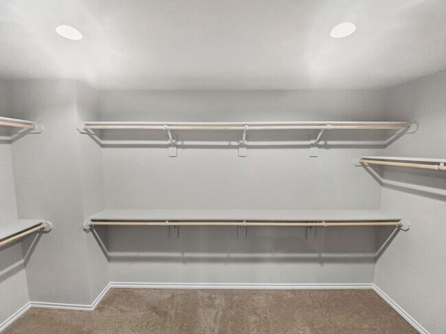 Building Photo - Stylish New Build with Luxury Finishes – M...