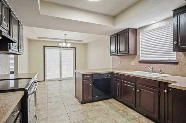 Building Photo - 3617 Wynn Cir