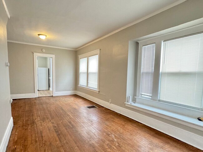 Building Photo - 278-280 Cedarwood Terrace