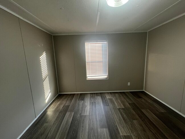 Building Photo - 295 Sawgrass Ct