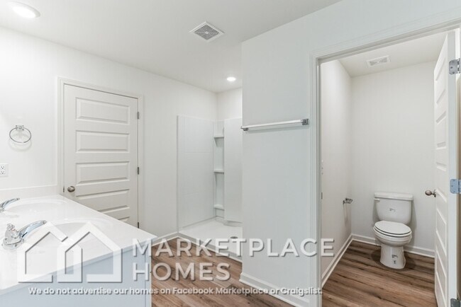 Building Photo - 7334 Wilburton Ln