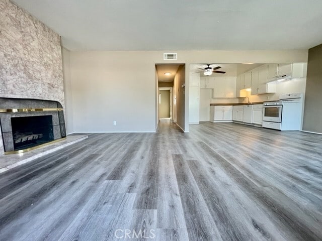 Building Photo - 7732 Cypress Dr