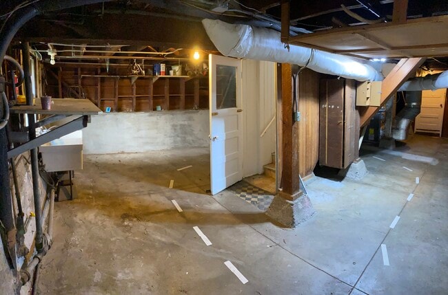 Building Photo - 165 Colon Ave