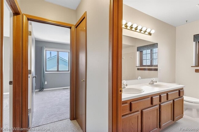 Building Photo - 40051 Finley Dr