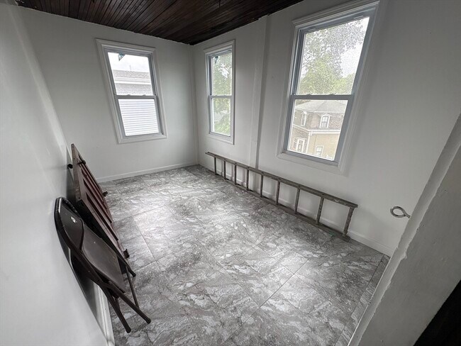Building Photo - 403 Trapelo Rd