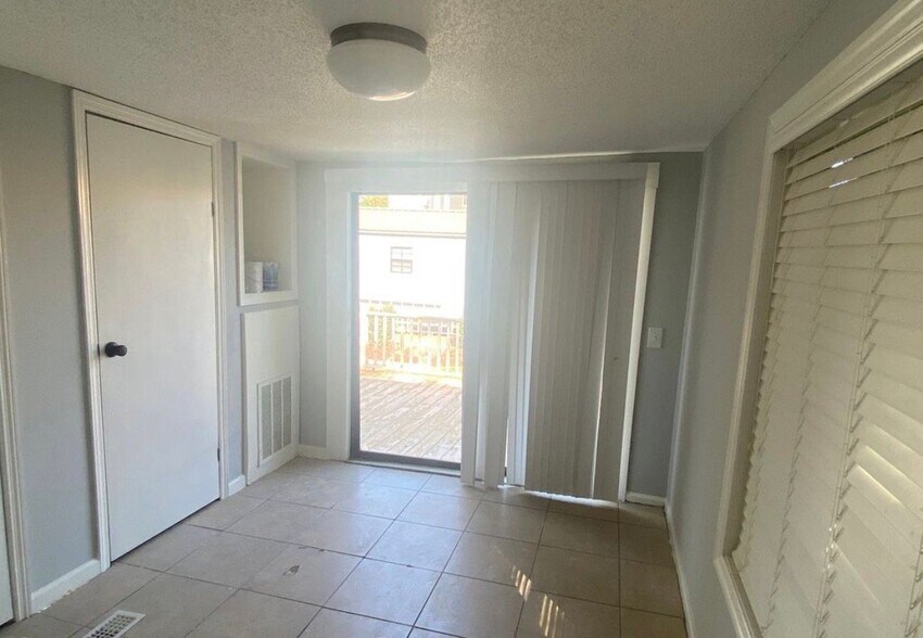 Building Photo - 241 H L Smith Rd