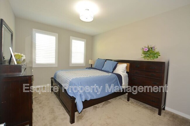 Building Photo - 643 Winchester Dr