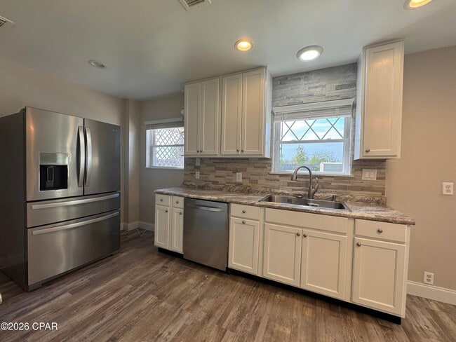 Building Photo - 607 Plantation Ct