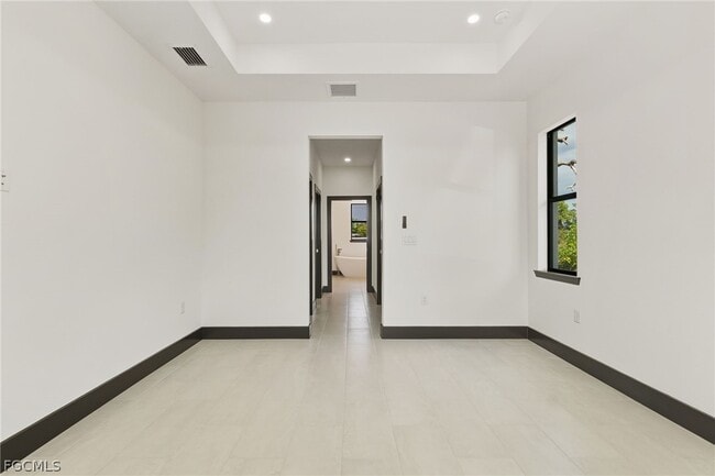 Building Photo - 3015 3rd St SW