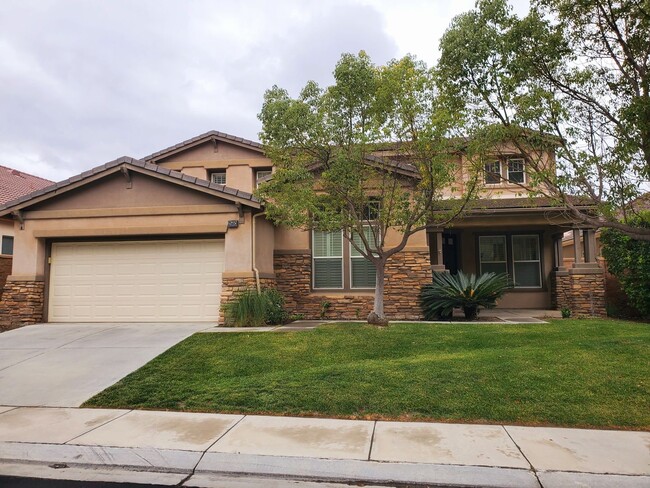 Primary Photo - GORGEOUS Executive Home. OFFICE /LOFT/ GRE...