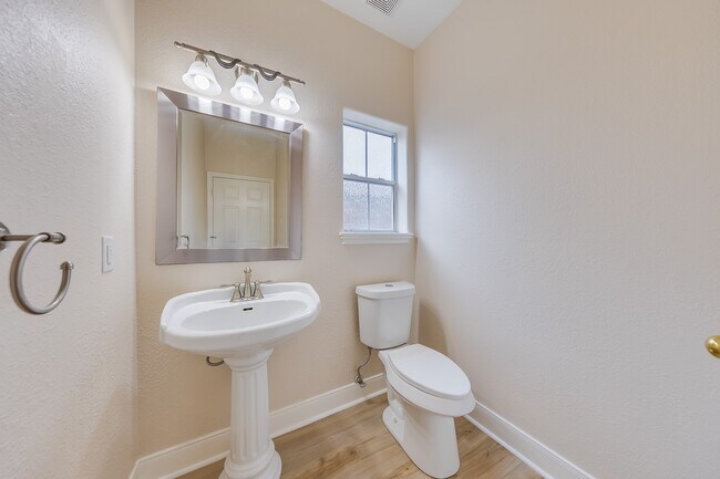 Building Photo - 8514 Bonner Dr