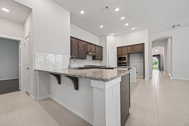 Building Photo - 212 Milas Cv