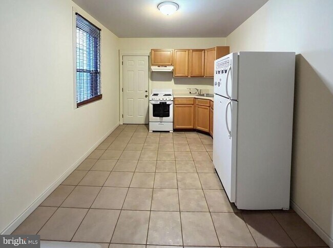 Building Photo - 2045 N Carlisle St