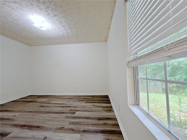 Building Photo - 290 Arden Ridge Ct