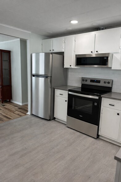 Building Photo - 8430 NW 39th Cir