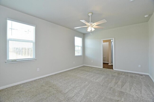 Building Photo - 109 Marimoor Dr