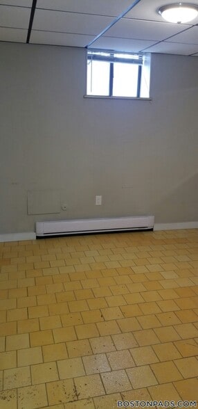 Building Photo - 42 Lomasney Wy