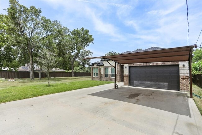 Building Photo - 6019 Shirley Ln