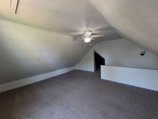 Building Photo - 3130 W 33rd St