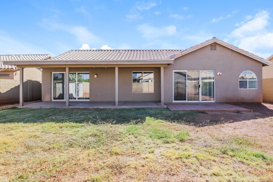 Building Photo - 252 W Wahalla Ln