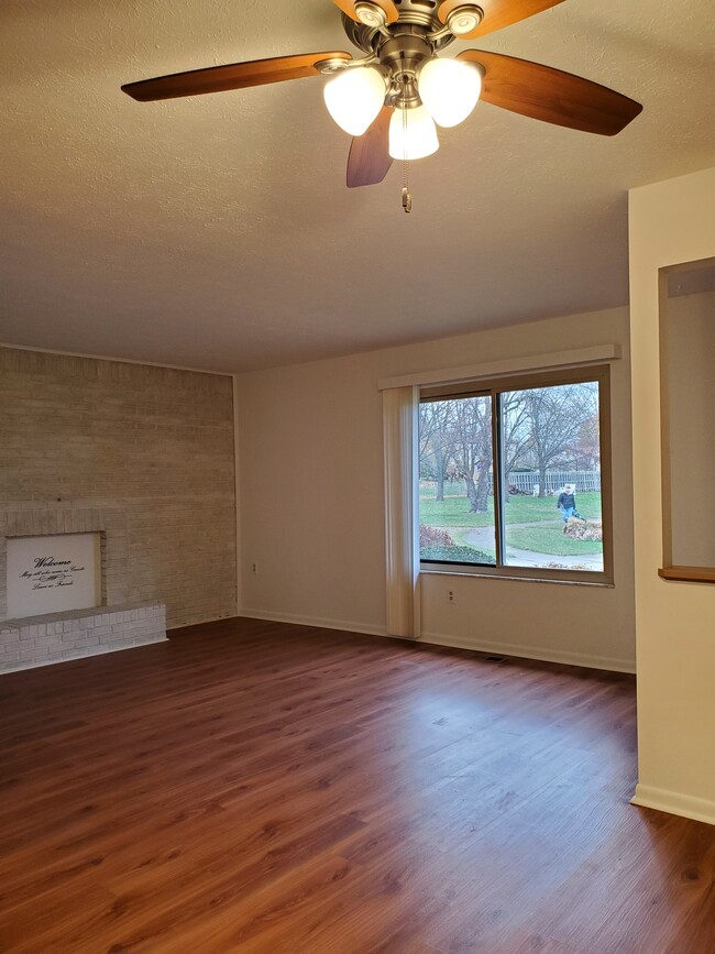 Building Photo - 1136 Stoney Springs Road