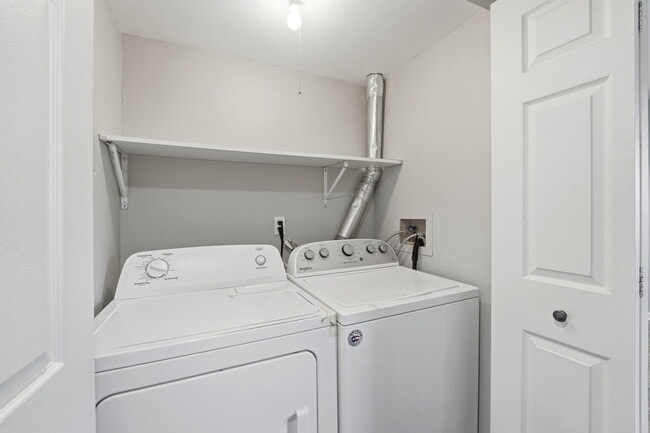 Building Photo - 1447 Big Horn Trail