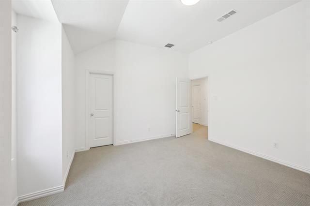 Building Photo - 4101 Hawthorn Dr