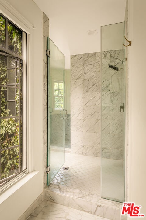 Building Photo - 353 N Gunston Dr