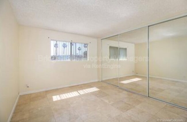 Building Photo - 5155 W Point Loma Blvd