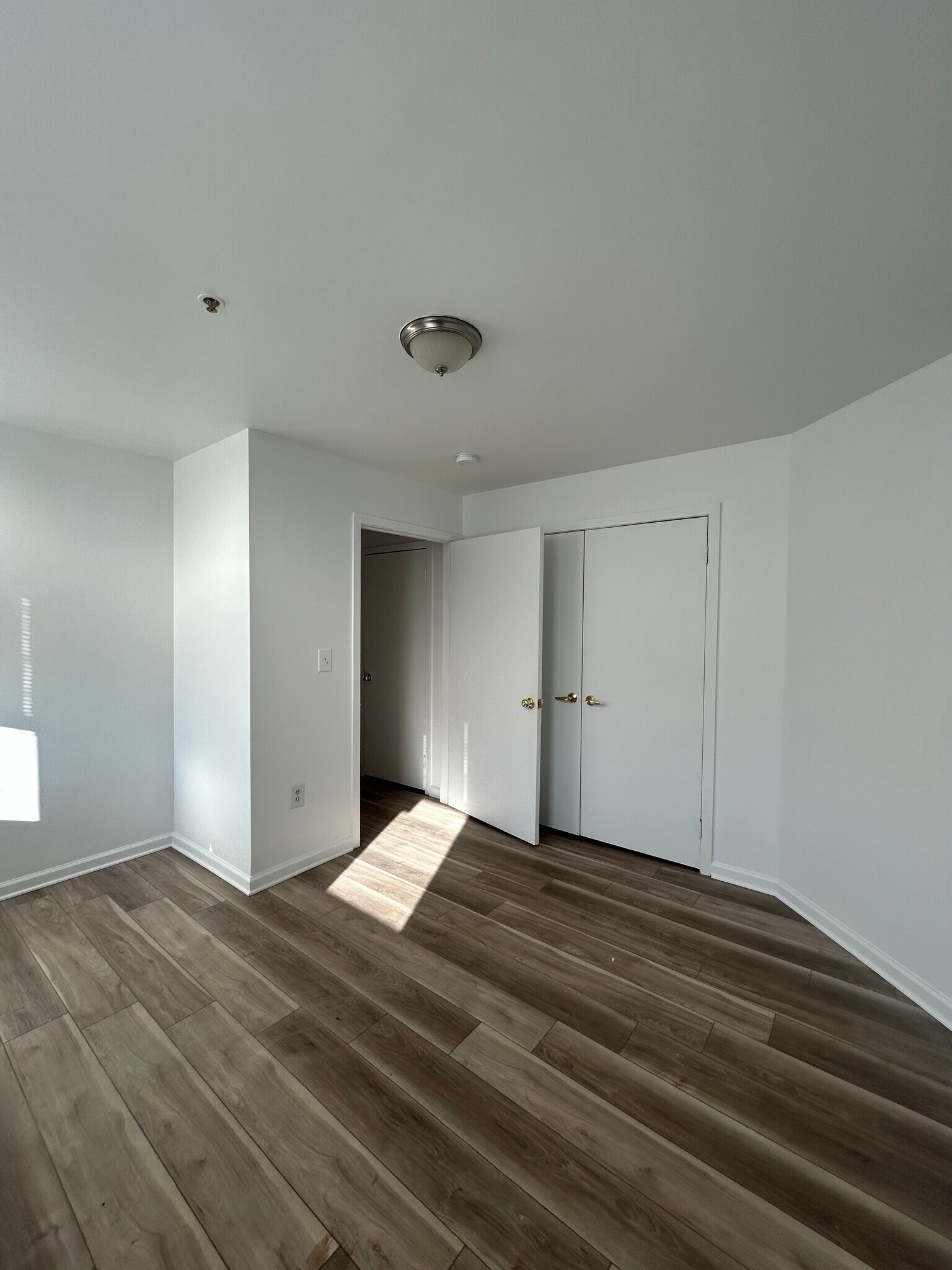 Building Photo - 836 N Preston St