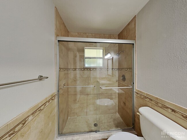 Building Photo - 12765 Ohio Woods Ln