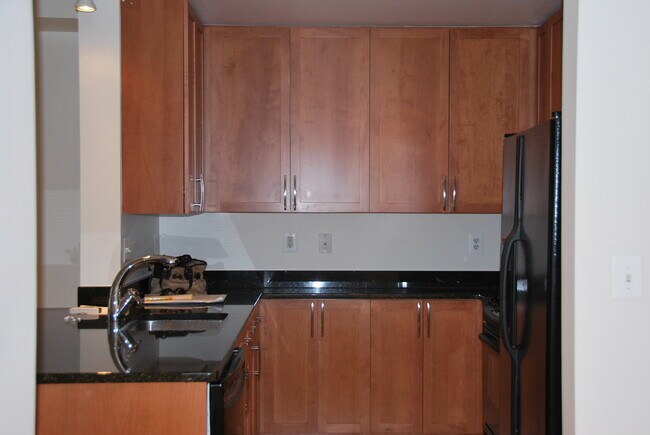 Building Photo - 4101 Albemarle St NW
