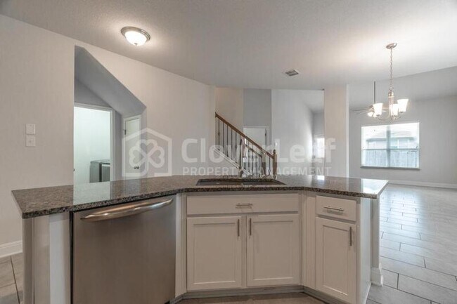 Building Photo - 6038 Akin Cir