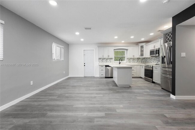 Building Photo - 26 NW 34th Terrace