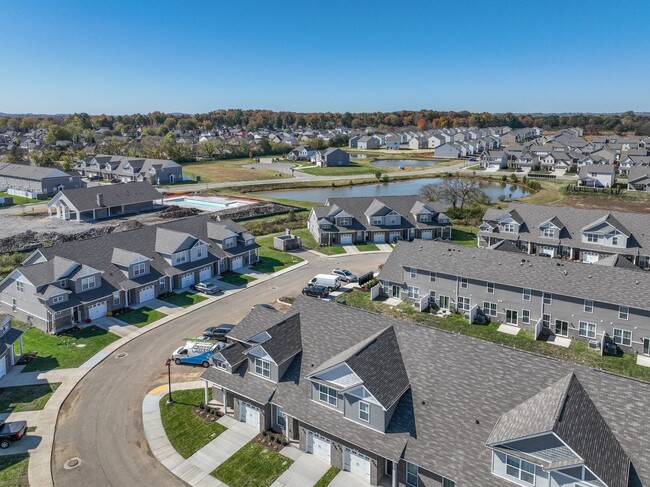 Building Photo - **2022-BUILT TOWNHOME WITH FABULOUS COMMUN...