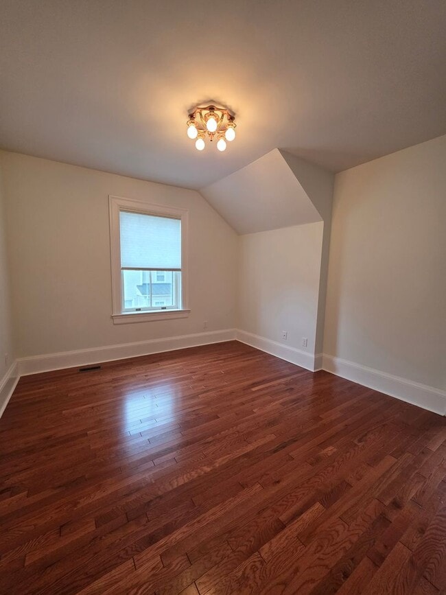 Building Photo - 1306 Officers Row