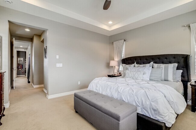 Building Photo - Large single family home in Central Park.