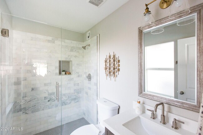 Building Photo - 3425 N 85th St