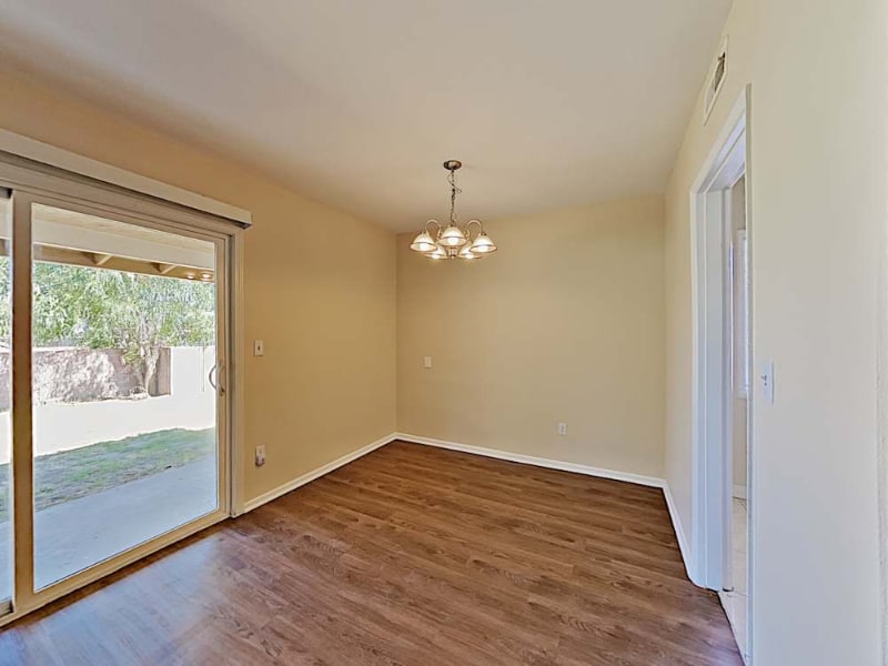 Building Photo - 9256 Swinton Ave