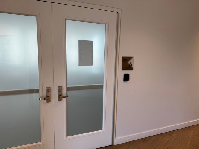 Building Photo - Aalii Studio unit