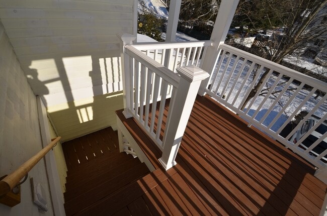 Building Photo - 39 Cleveland St