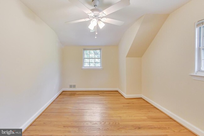 Building Photo - 4709 Edgefield Rd